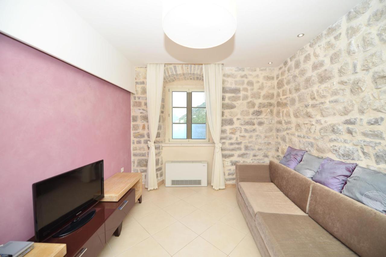 Vila Nikcevic Apartments Kotor Szoba fotó